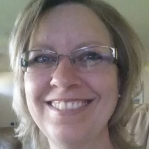 Meet your Posher, Laurie